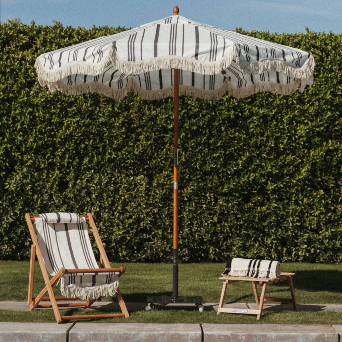 The Classic Base - 25 kgs - Vintage Black Base Business & Pleasure Co