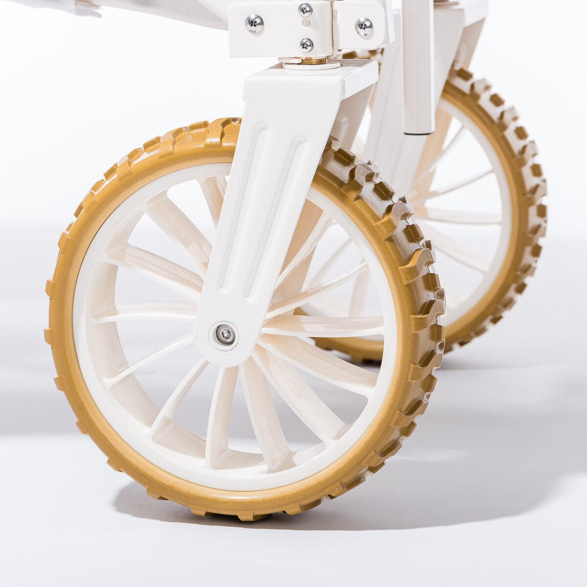 The Folding Beach Cart x Julia Berolzheimer in Green Navy Beach Cart B&P Co. x Julia Berolzheimer