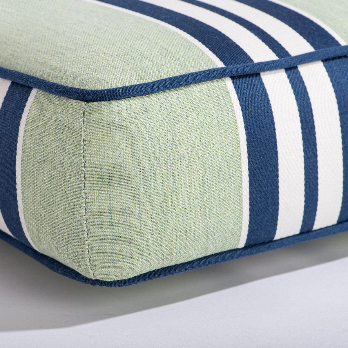 The Al Fresco Sun Lounger x Julia Berolzheimer in Green Stripes | Vintage Black Frame Al Fresco Sun Lounger Kit B&P x Julia Berolzheimer