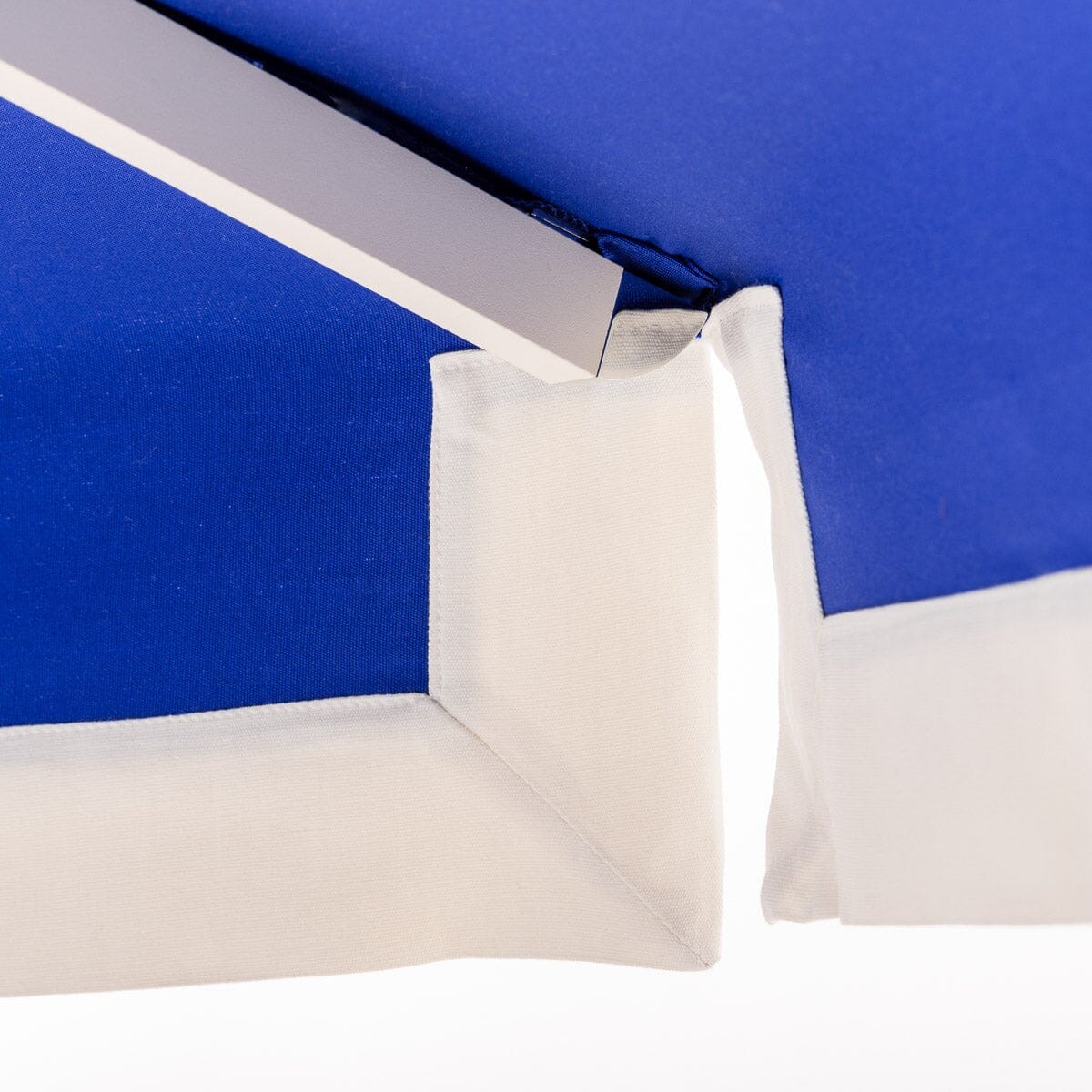 The Resort Market Umbrella in Border Valance Mediterranean Blue | 8' Antique White Frame Resort Market Umbrella Kit Business & Pleasure Co.