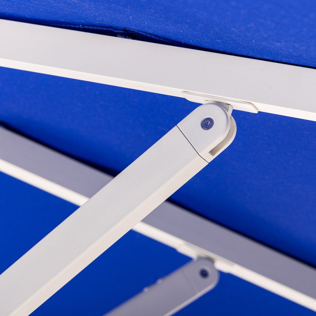 The Resort Market Umbrella in Border Valance Mediterranean Blue | 8' Antique White Frame Resort Market Umbrella Kit Business & Pleasure Co.