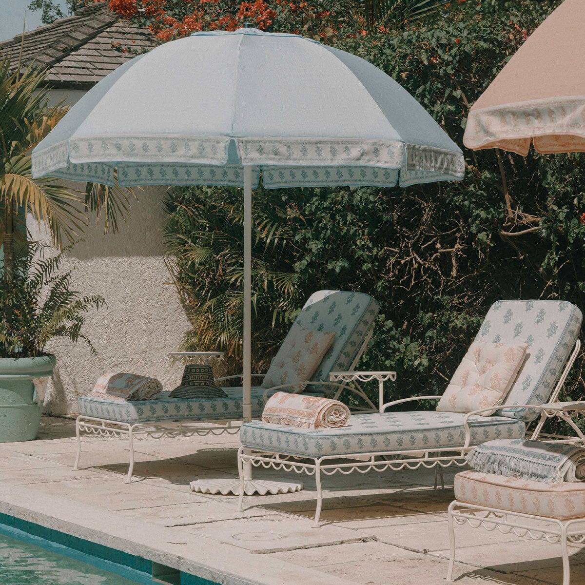 The Al Fresco Sun Lounger by Amanda Lindroth Al Fresco Sun Lounger Kit B&P by Amanda Lindroth