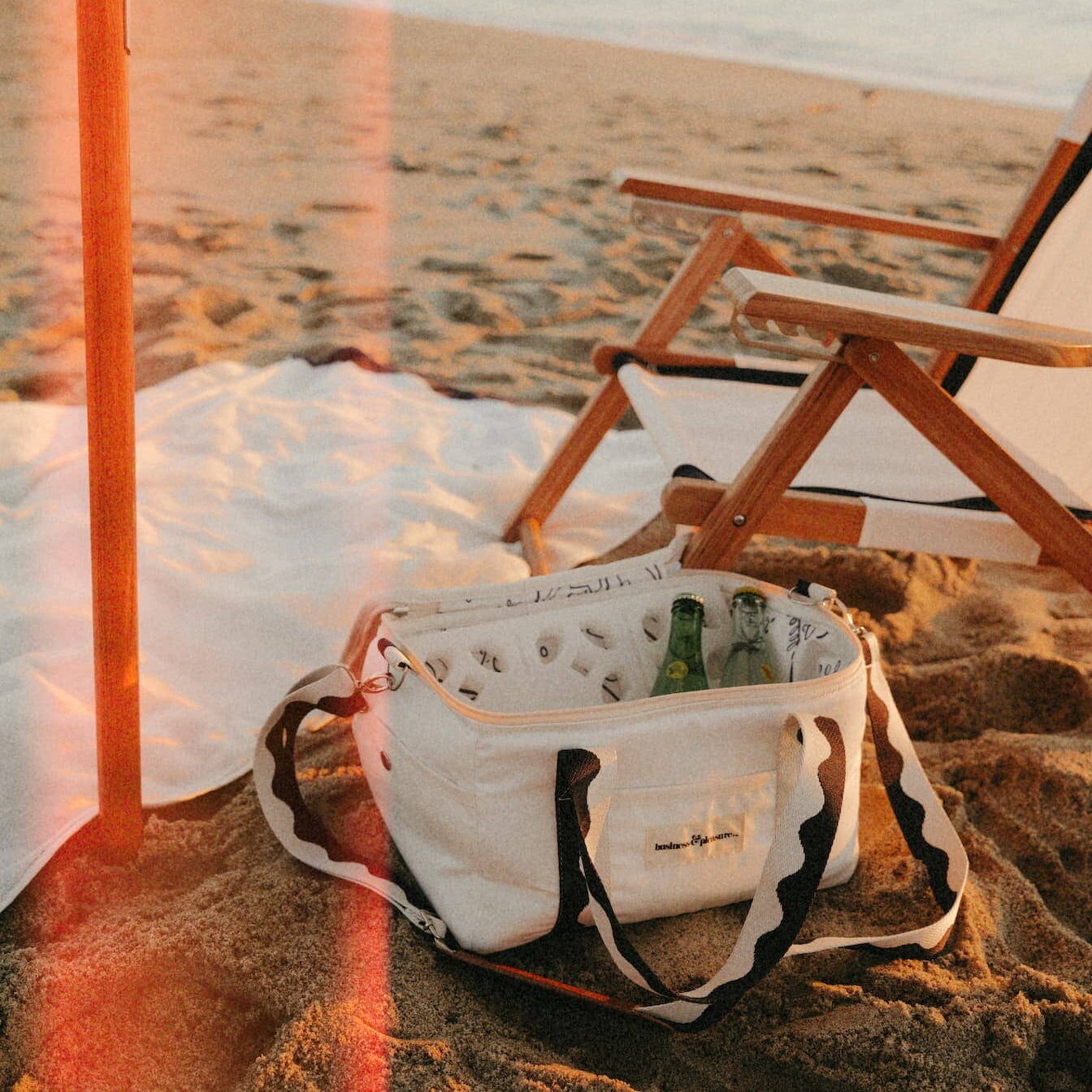 The Beach Towel - Rivie White Beach Towel Business & Pleasure Co Aus