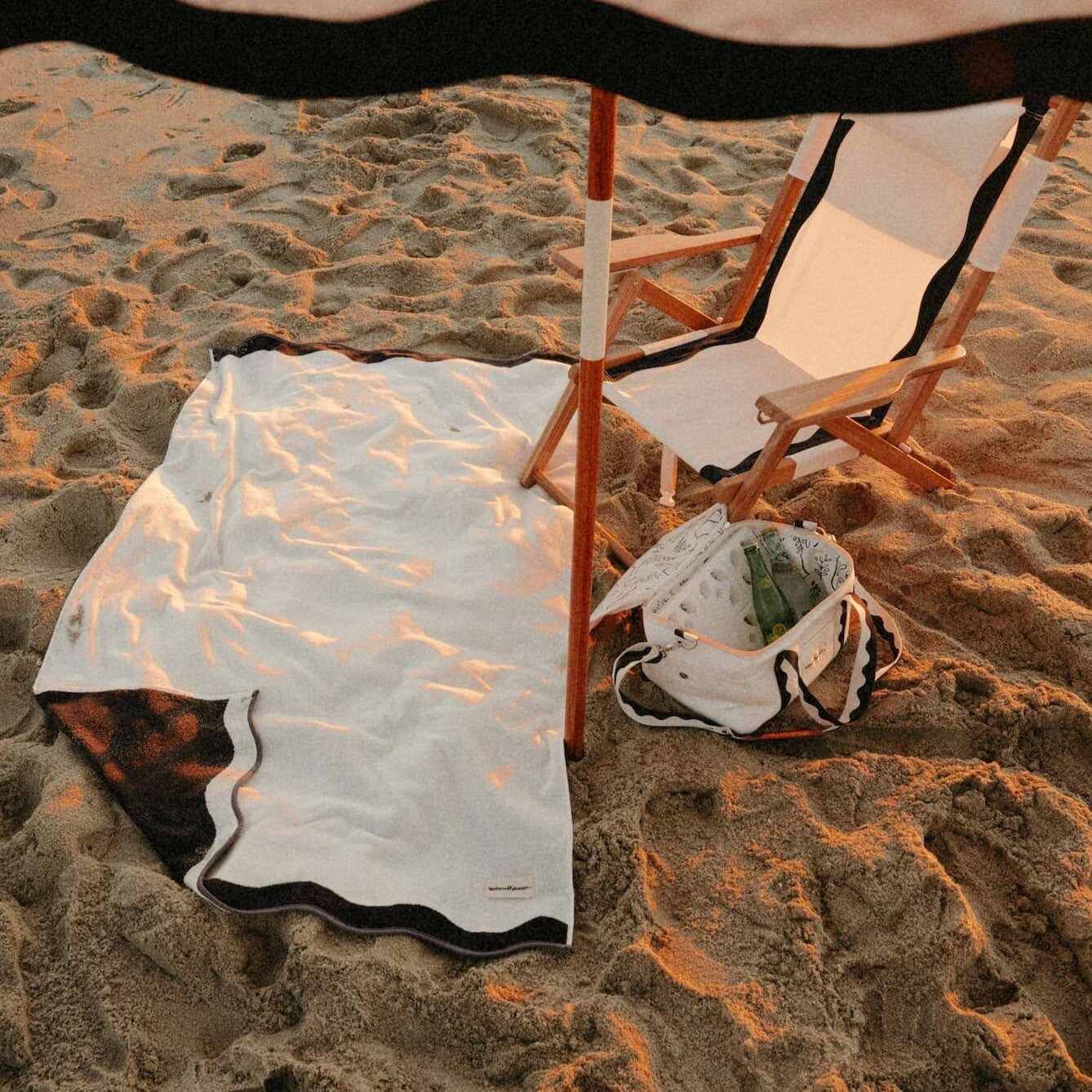 The Premium Cooler Bag - Rivie White Premium Cooler Bag Business & Pleasure Co Aus