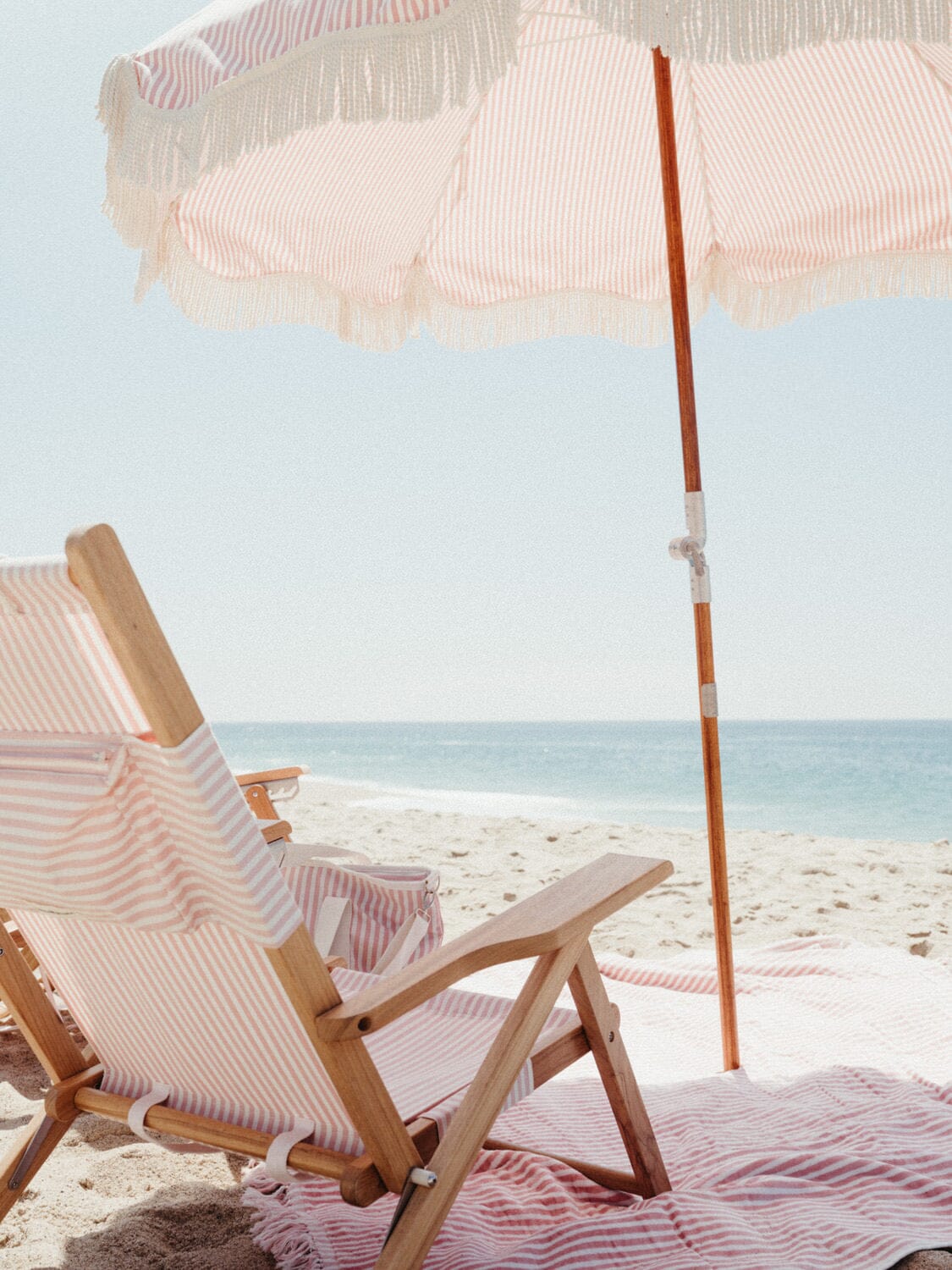 The Premium Beach Umbrella - Lauren's Pink Stripe