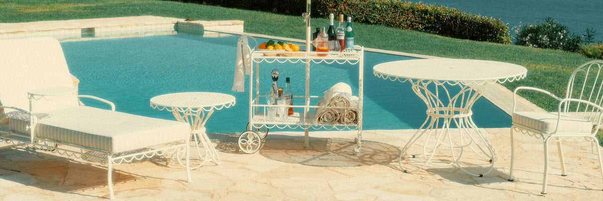 Dining Tables & Chairs