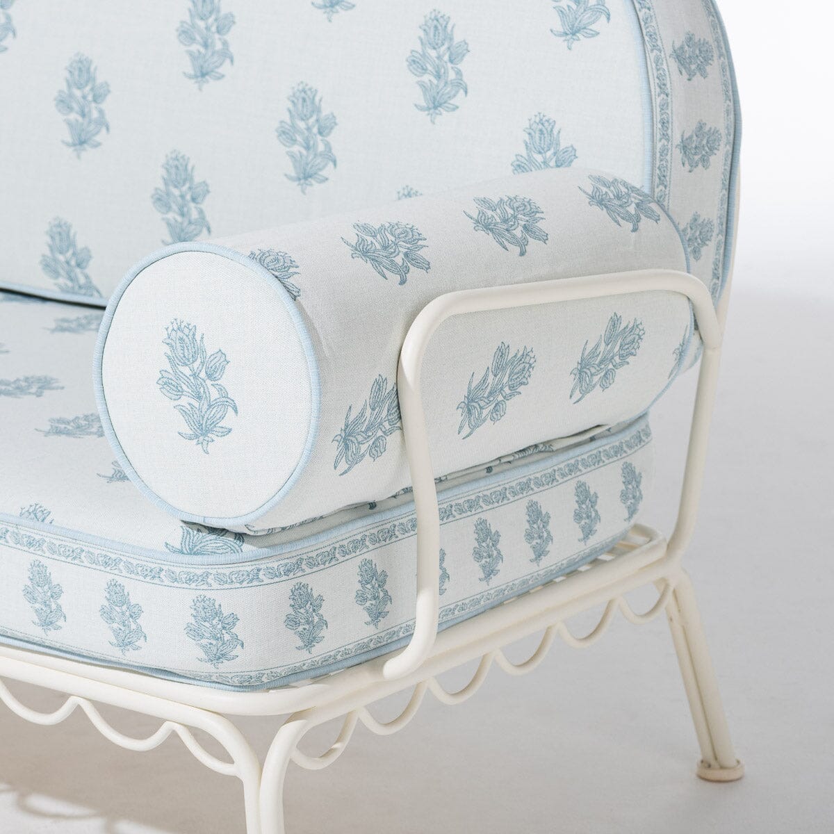 The Al Fresco Sofa by Amanda Lindroth Al Fresco Sofa Kit B&P by Amanda Lindroth 