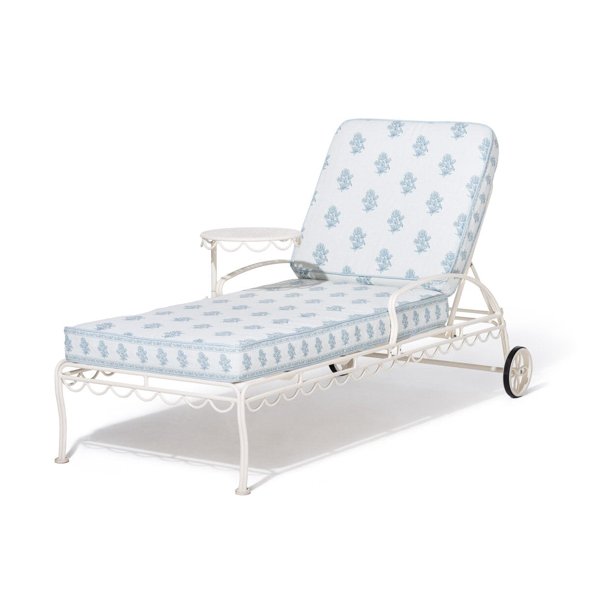 The Al Fresco Sun Lounger by Amanda Lindroth Al Fresco Sun Lounger Kit B&P by Amanda Lindroth 