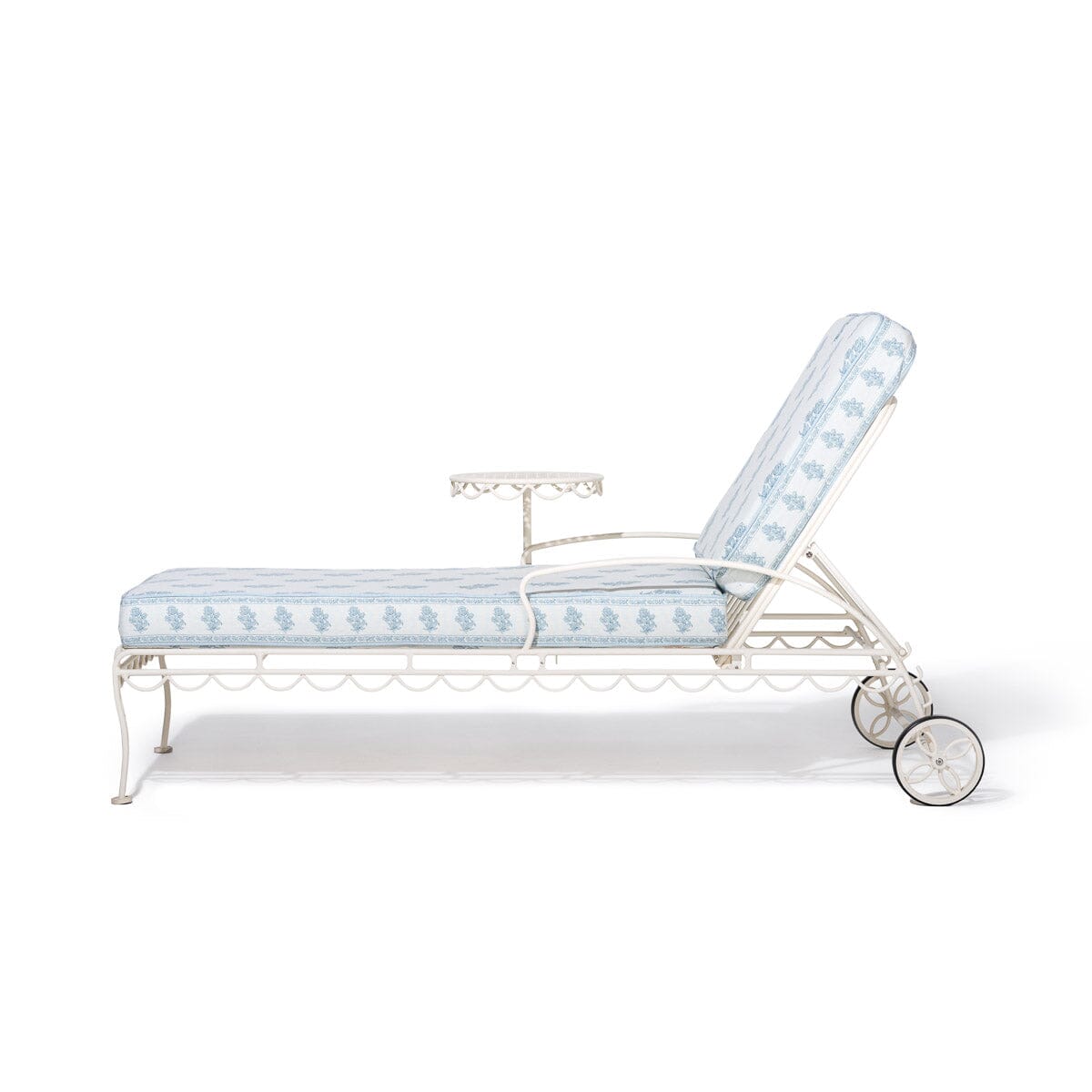 The Al Fresco Sun Lounger by Amanda Lindroth Al Fresco Sun Lounger Kit B&P by Amanda Lindroth 