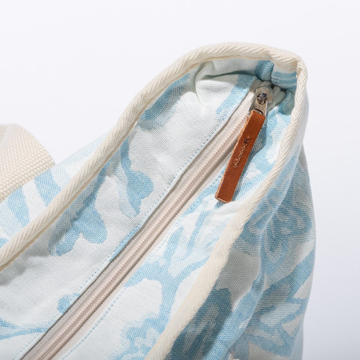 The Beach Bag - Hanalei Bay Blue Jacquard Beach Bag Business & Pleasure Co Aus 