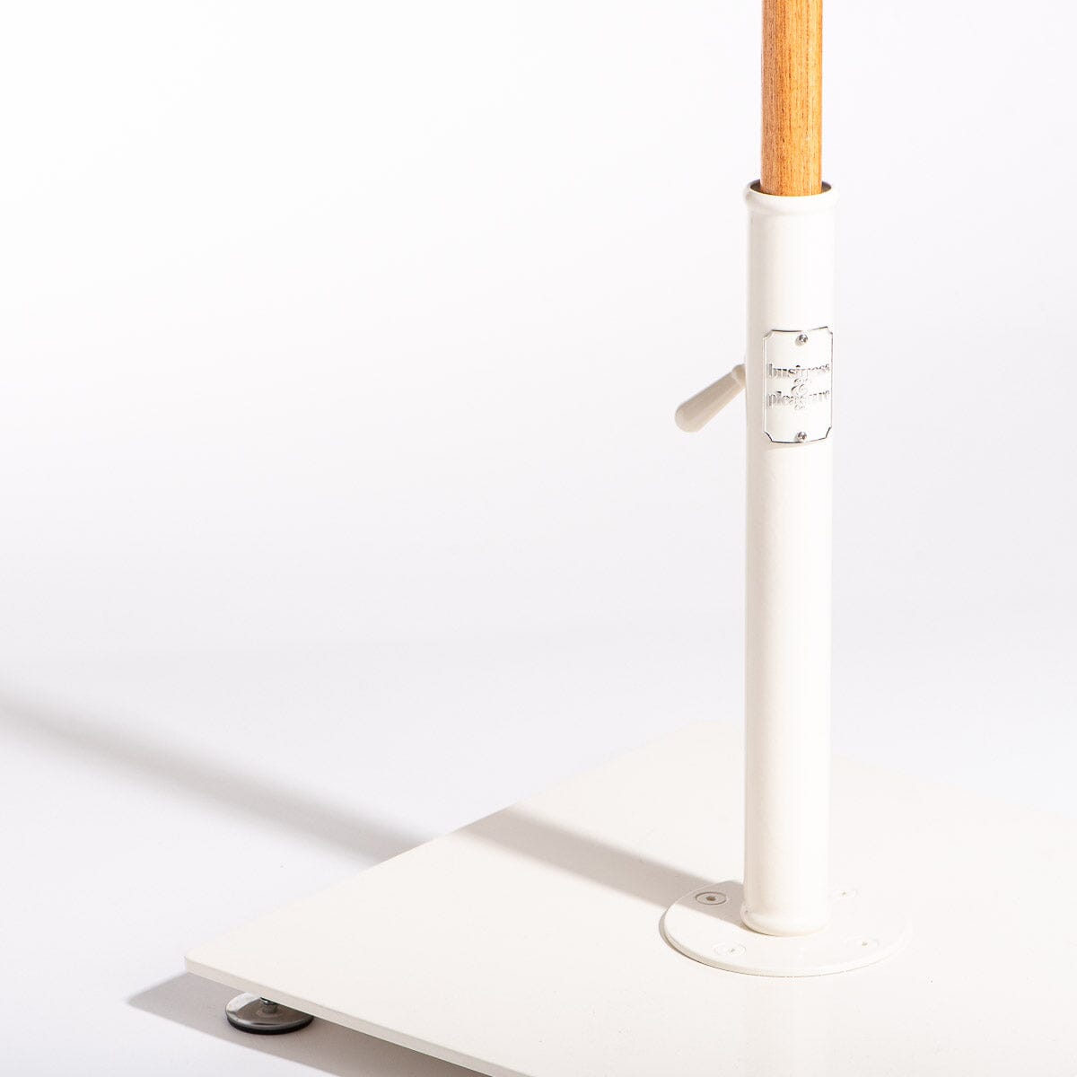 The Classic Base - 16 kgs - Antique White Base Business & Pleasure Co. 