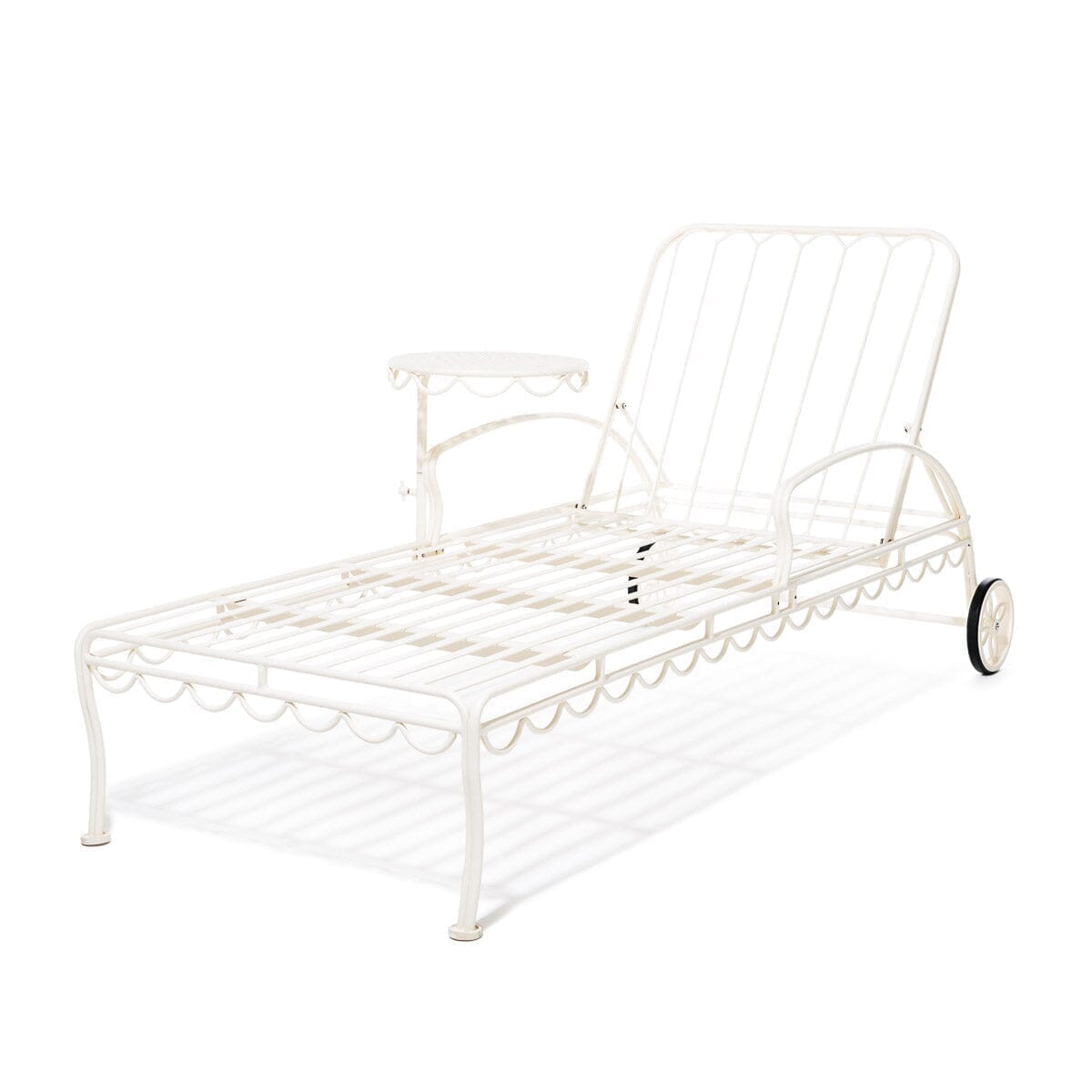 The Al Fresco Sun Lounger x Julia Berolzheimer in Rivie Slate | Antique White Frame Al Fresco Sun Lounger Kit B&P x Julia Berolzheimer 