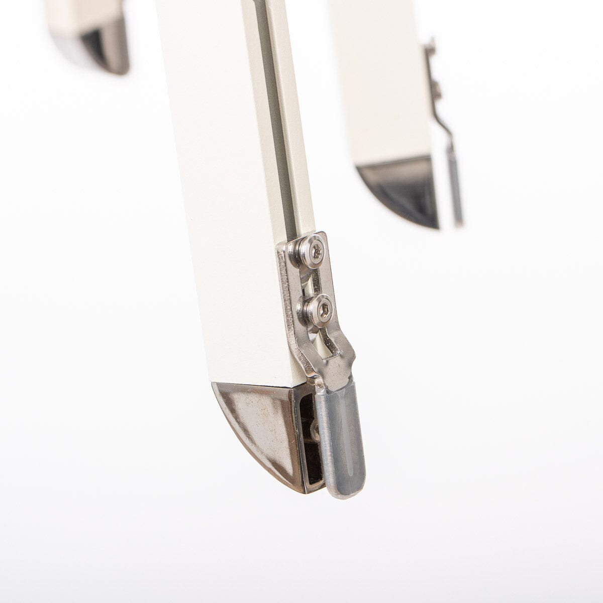 The Resort Market Umbrella - Octagon - Frame 8' - Antique White Resort Market Umbrella Frame Business & Pleasure Co. 