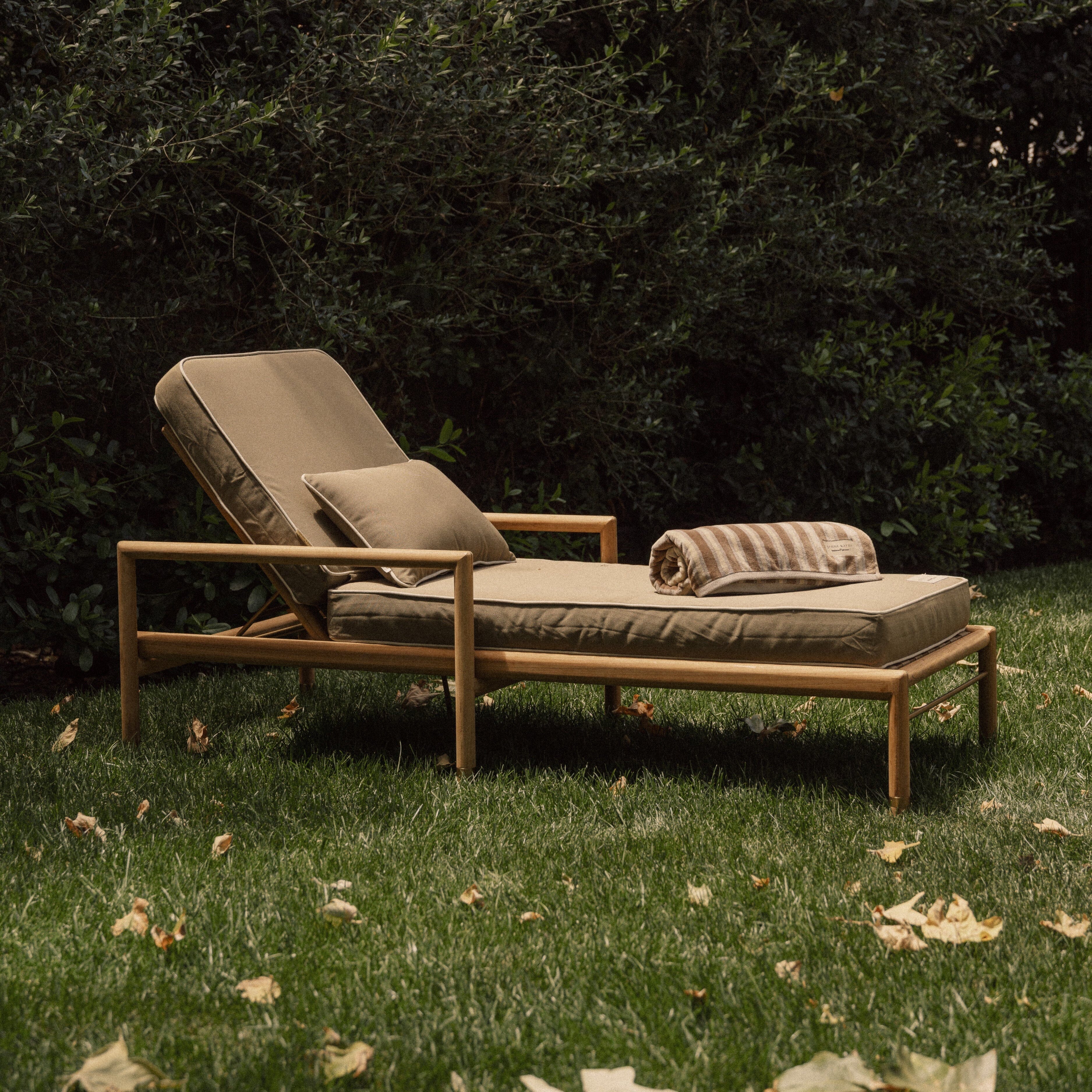 The WES Sun Lounger x Jenni Kayne | Grove Wes Sun Lounger Kit Business & Pleasure Co Aus 